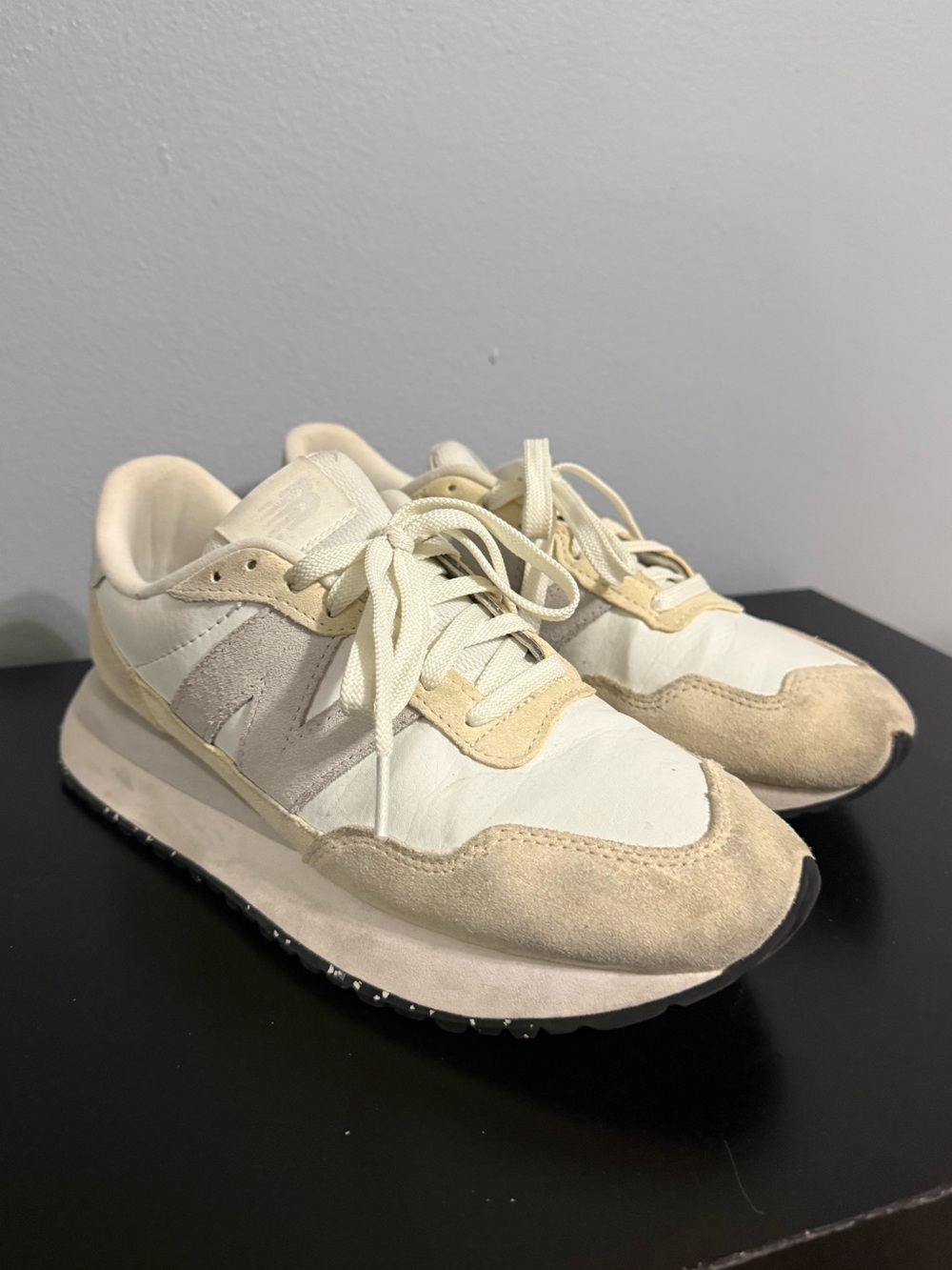 New Balance Women's Beige Cream Retro-Style Sneakers